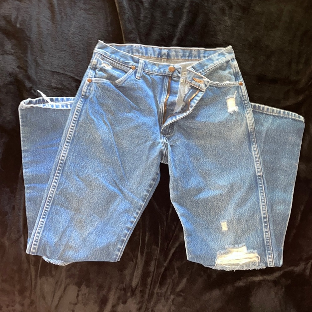 Distressed 16MWZPW Wranglers